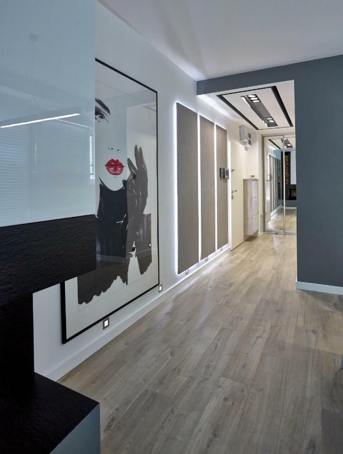 Apartament Baltica Z Ogrodkiem - W Ustronnym Miejscu Tuz Przy Plazy 洛格沃 外观 照片
